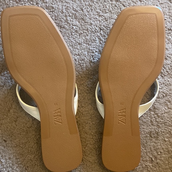 Zara white sandals . NWOT . - Picture 2 of 2